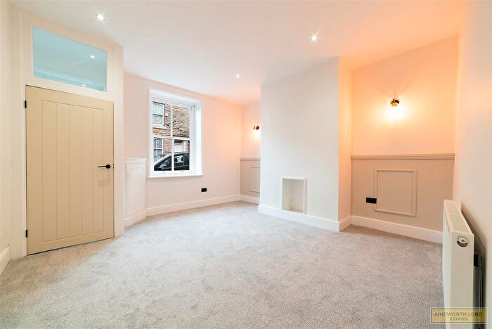 3 Bedroom Terraced House To Rent In Joseph Street, Darwen, BB3