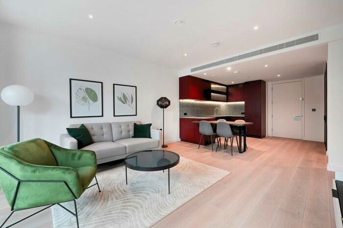 1 Bedroom Flat To Rent In The Modern, Embassy Gardens, London, SW11