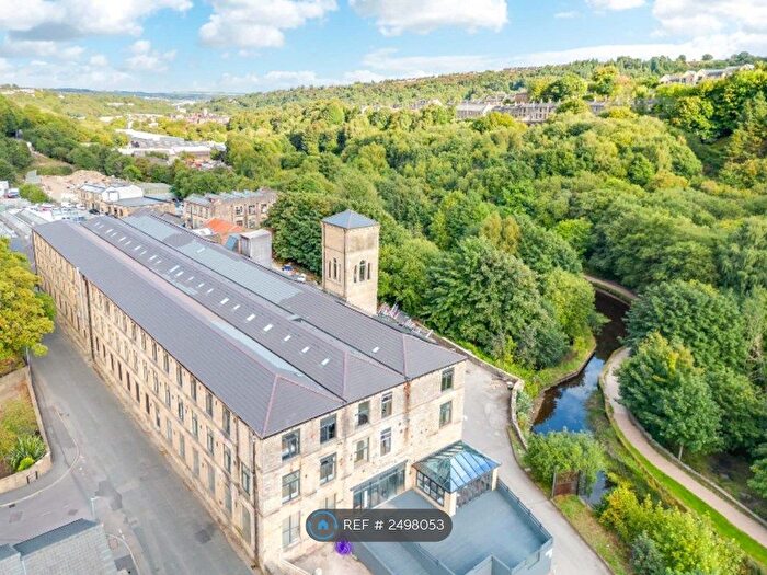 2 Bedroom Flat To Rent In Stanley Mills, Huddersfield, HD3
