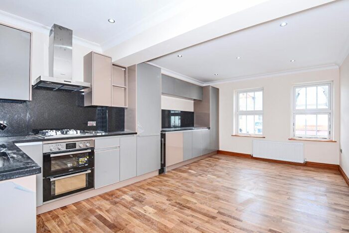 1 Bedroom Apartment To Rent In Caversham Road, Reading, RG1