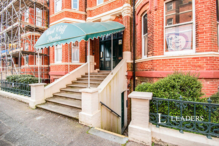 Studio To Rent In West Cliff Studios, Durley Gardens, West Cliff, BH2