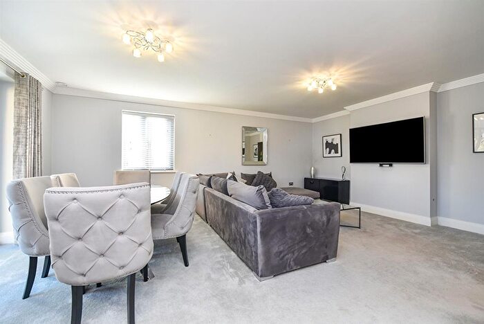 3 Bedroom Flat For Sale In Ivy Park Road, Sheffield, S10