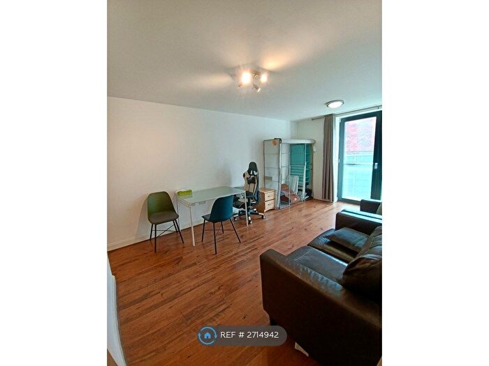 1 Bedroom Flat To Rent In Southside, Birmingham, B5