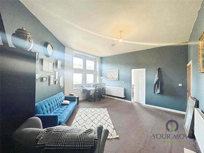 1 Bedroom Flat To Rent In Croft Street, Darwen, Lancashire, BB3