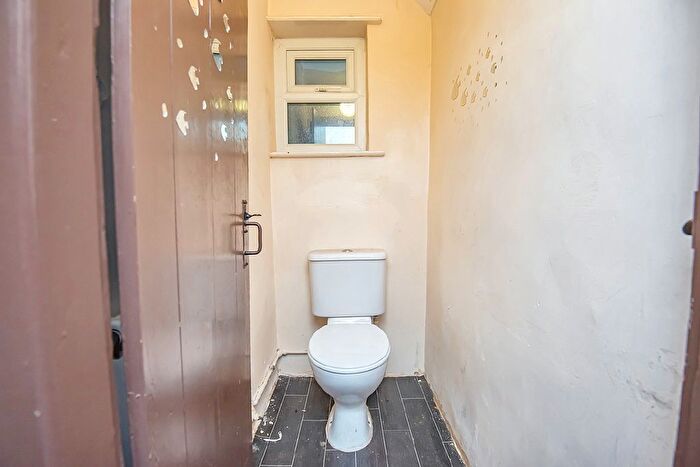 3 Bedroom End Of Terrace House For Sale In Great North Road, Woodlands, Doncaster, DN6