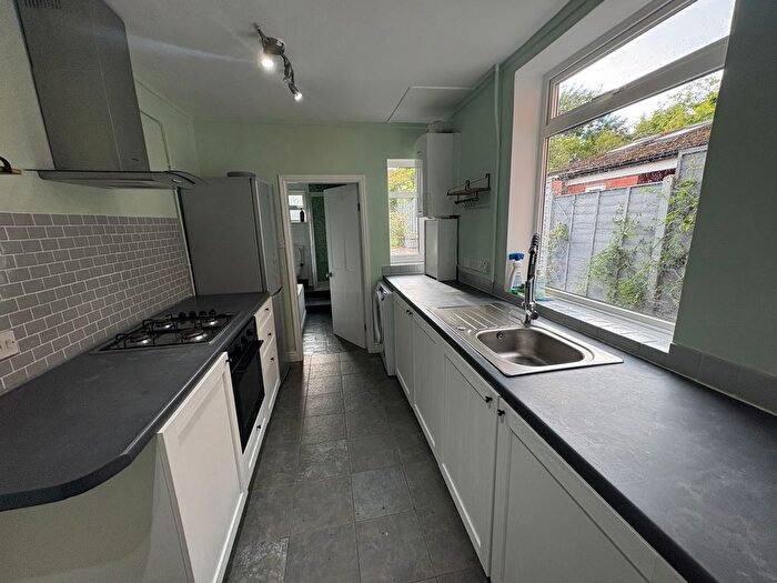 4 Bedroom Terraced House To Rent In Lightwoods Road, Smethwick, B67