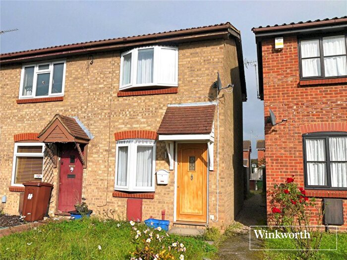 1 Bedroom End Of Terrace House To Rent In Siskin Close, Borehamwood, Hertfordshire, WD6