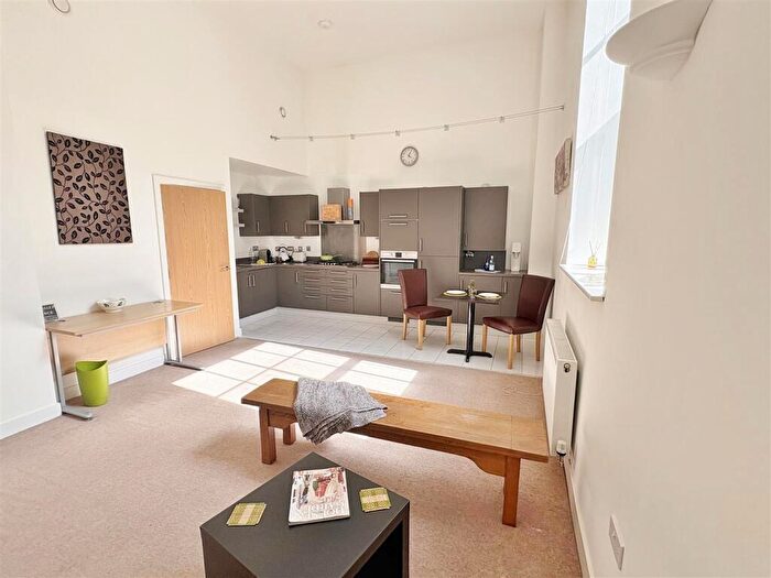 1 Bedroom Apartment For Sale In Bridge Yard, Bradford-on-Avon, BA15