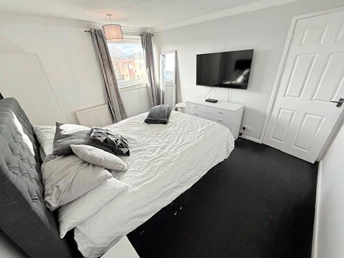 2 Bedroom Terraced House For Sale In Durris Drive, Glenrothes, KY6