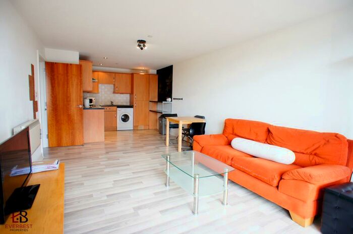 2 Bedroom Apartment To Rent In Waterloo House, Newcastle Upon Tyne, NE1