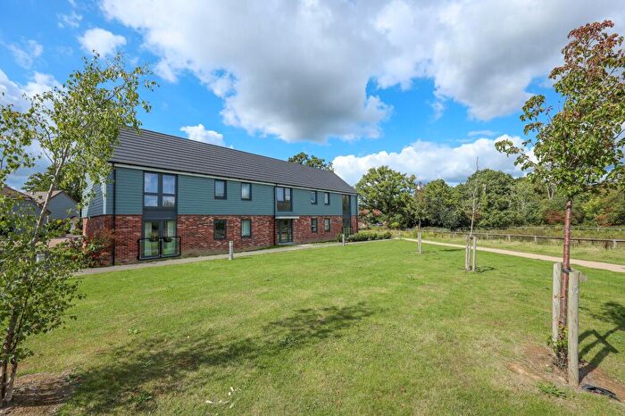 2 Bedroom Apartment For Sale In Icarus Avenue, Burgess Hill, RH15