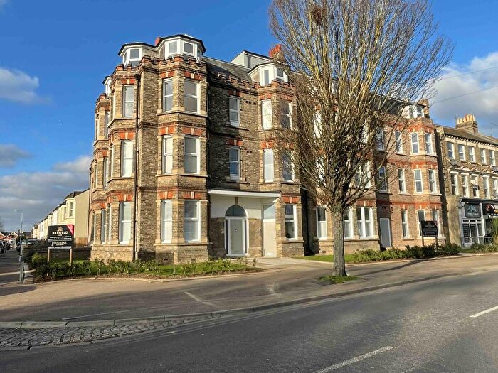 2 Bedroom Flat To Rent In Mayfield Place, CO15