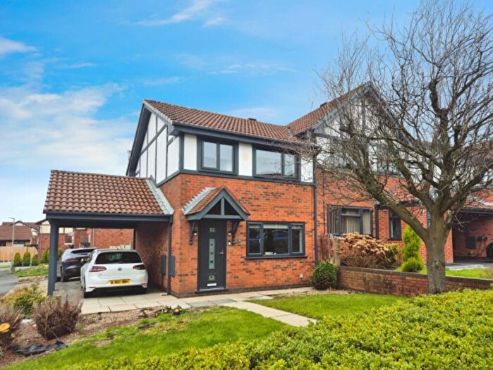 3 Bedroom Semi-Detached House To Rent In Cartwright Street, Hyde, SK14