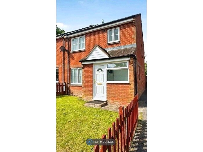 3 Bedroom End Of Terrace House To Rent In The Heathlands, Warminster, BA12
