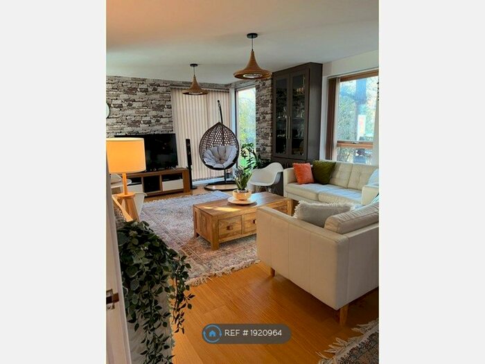 2 Bedroom Flat To Rent In Fulforoad House, Stanmore, HA7