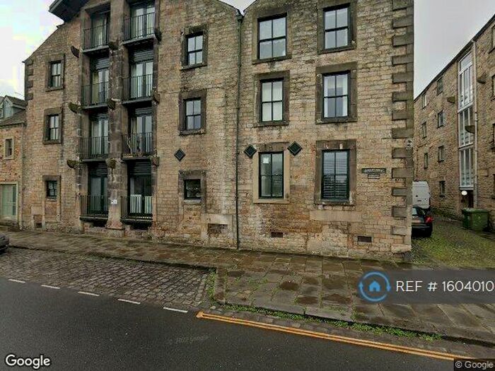 2 Bedroom Flat To Rent In Victoria Wharf, Lancaster, LA1