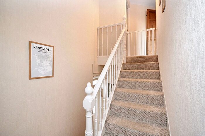 2 Bedroom Flat For Sale In St. Johns Church Road, Folkestone, CT19