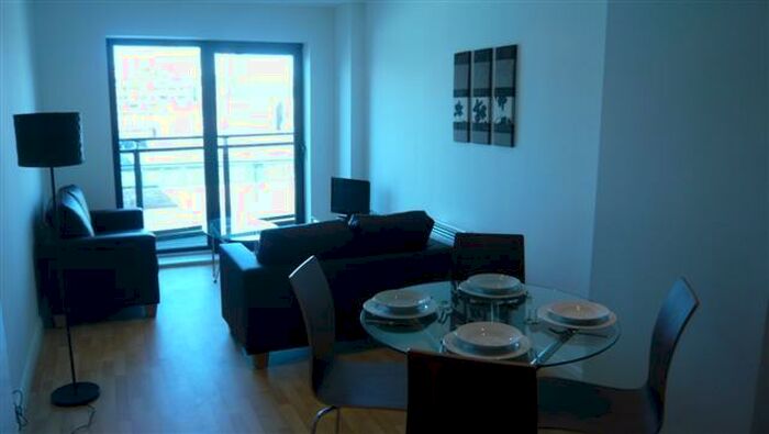 2 Bedroom Apartment To Rent In One Brewery Wharf City Centre, Leeds, LS10