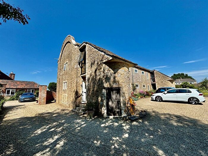 2 Bedroom Flat For Sale In Keynell Court, Yatton Keynell, SN14