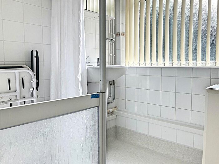2 Bedroom Flat For Sale In Elm Place, Rustington, Littlehampton, West Sussex, BN16