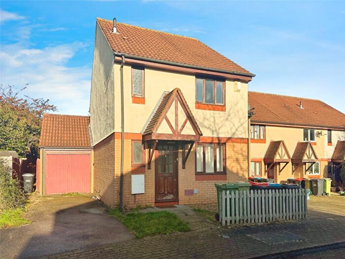 3 Bedroom End Of Terrace House For Sale In Trentishoe Crescent, Furzton, Milton Keynes, MK4