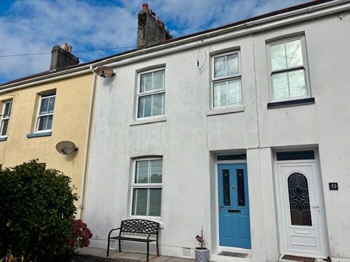 3 Bedroom Terraced House To Rent In North Street, Par, PL24