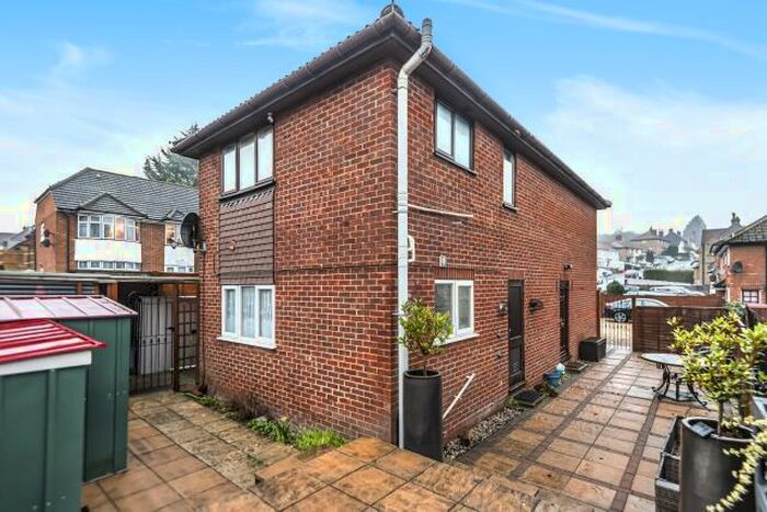 1 Bedroom Maisonette To Rent In Desborough Avenue, High Wycombe, HP11