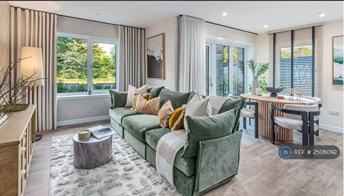 2 Bedroom Flat To Rent In Blackwell Road, Edinburgh, EH5