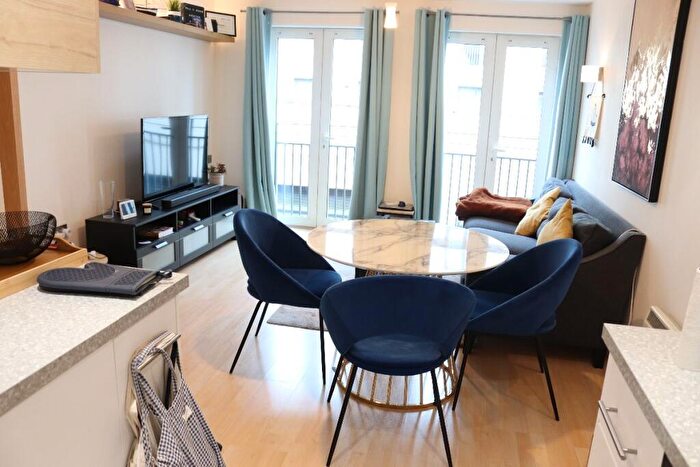 2 Bedroom Apartment To Rent In Apartment, Augusta House, Livery Street, Leamington Spa, CV32