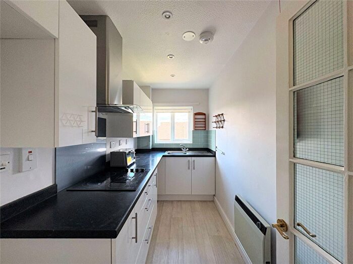 1 Bedroom Flat For Sale In Barclay Court, Trafalgar Road, Cirencester, Gloucestershire, GL7