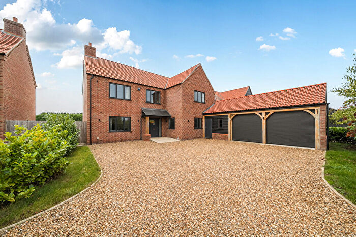 4 Bedroom Detached House For Sale In Common Road, Walton Highway, PE14