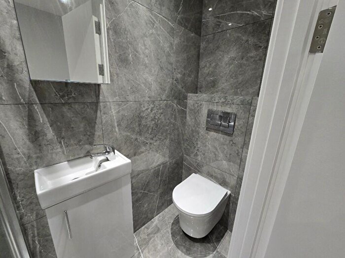 Studio To Rent In Alexandra Grove, London, N4