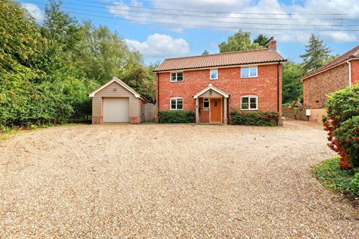 4 Bedroom Detached House For Sale In Church Hill, Walpole, IP19