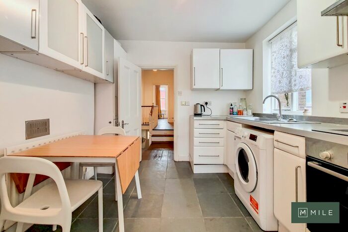1 Bedroom Flat To Rent In Buckingham Road, London, NW10