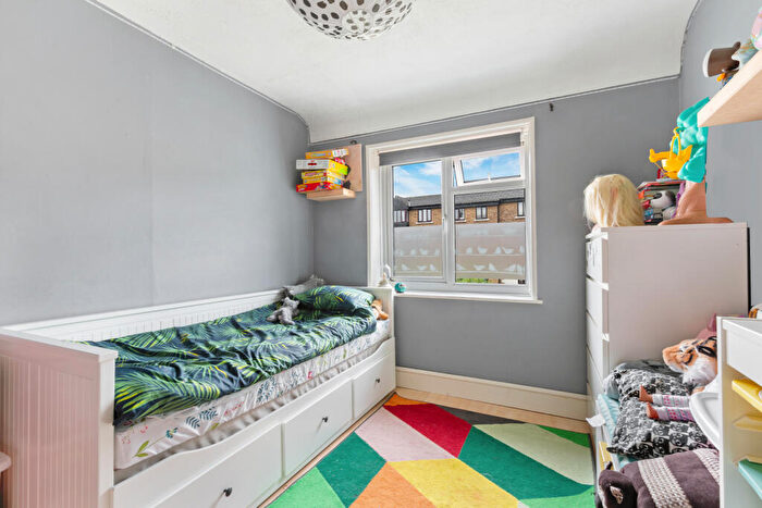 3 Bedroom Terraced House For Sale In Bordesley Road, Morden, SM4