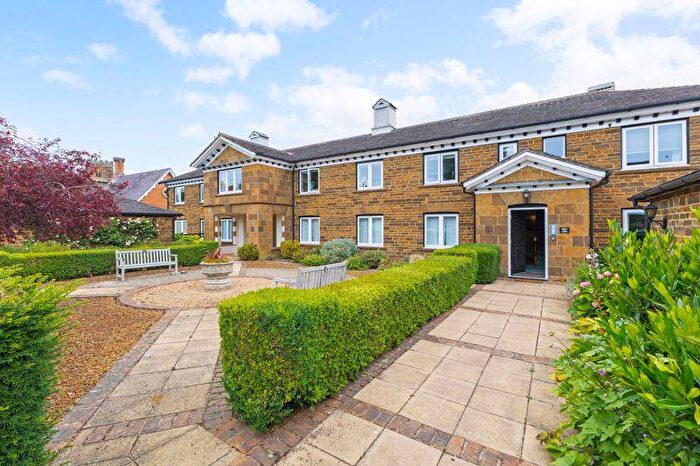 2 Bedroom Flat For Sale In Malthouse Court, The Lindens, Towcester, NN12