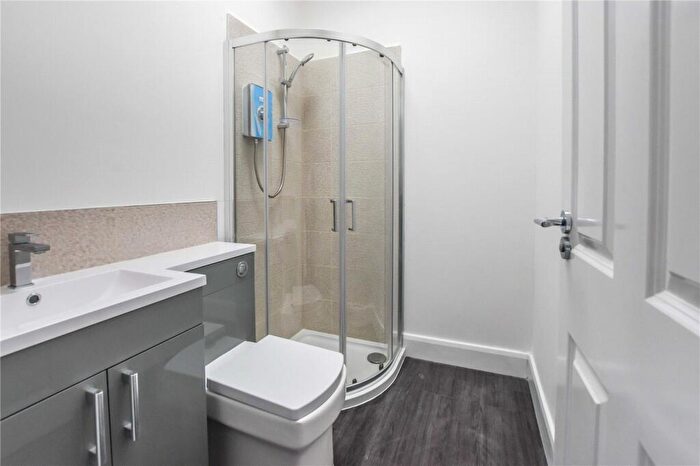 2 Bedroom Apartment To Rent In Cranleigh Close, South Croydon, CR2