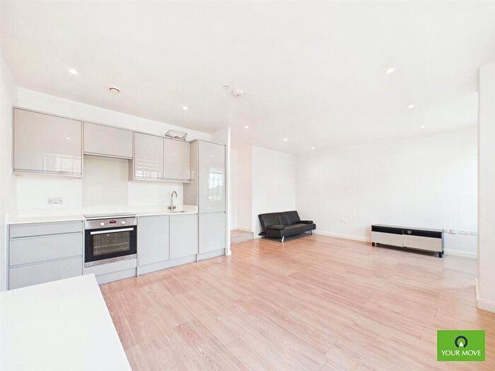 1 Bedroom Flat To Rent In High Street, Hornchurch, RM12