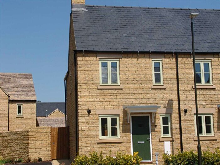 2 Bedroom End Of Terrace House To Rent In Valetta Way, Moreton In Marsh, GL56