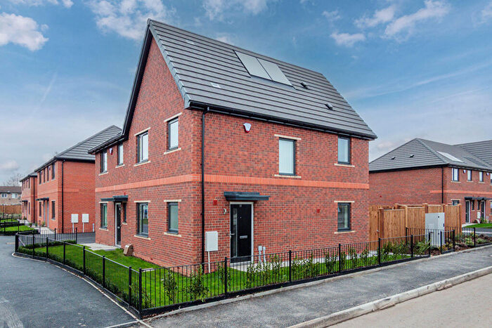 3 Bedroom House To Rent In Bennett Street, Manchester, M12