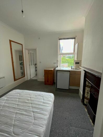 1 Bedroom Property To Rent In Portland Road, Hove, BN3