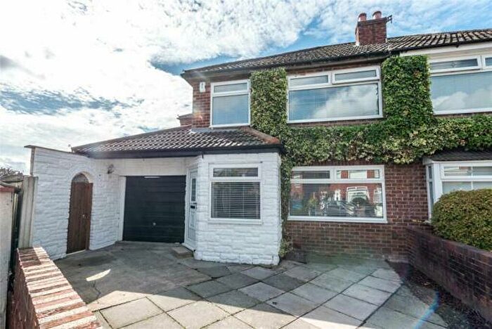 4 Bedroom Semi-Detached House To Rent In Sunnymede Drive, Maghull, L31