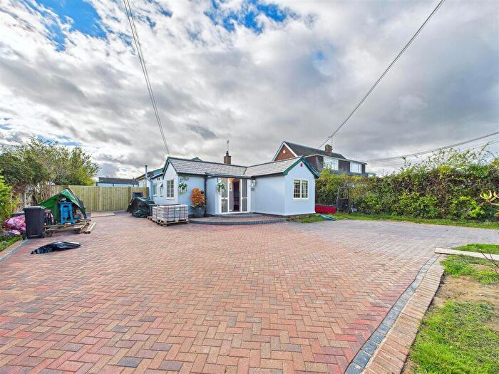 5 Bedroom Detached Bungalow For Sale In Imperial Avenue, Mayland, Chelmsford, CM3