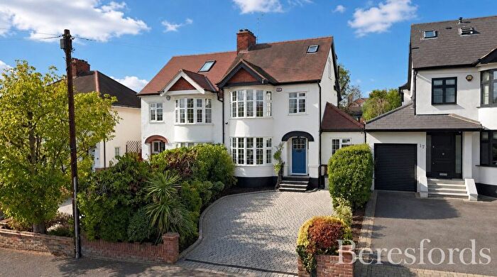 4 Bedroom Semi-Detached House For Sale In Eversleigh Gardens, Upminster, RM14
