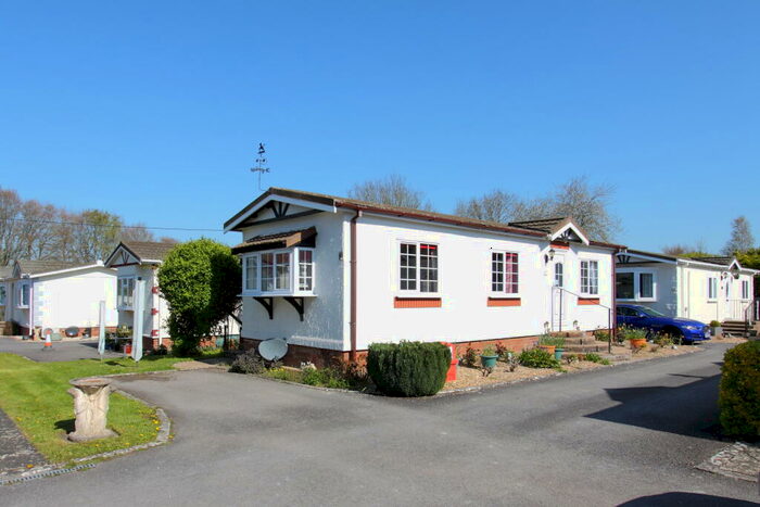 1 Bedroom Park Home For Sale In Kindersley Park, Abbotts Ann, SP11