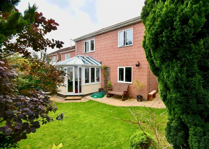 4 Bedroom Detached House For Sale In Four Acre Mead, Bishops Lydeard, Taunton, TA4