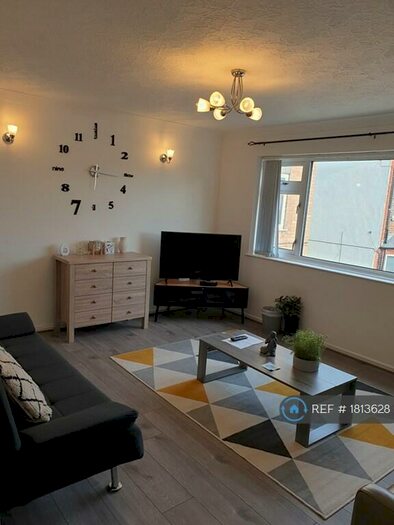 2 Bedroom Flat To Rent In New Bedford Road, Luton, LU3