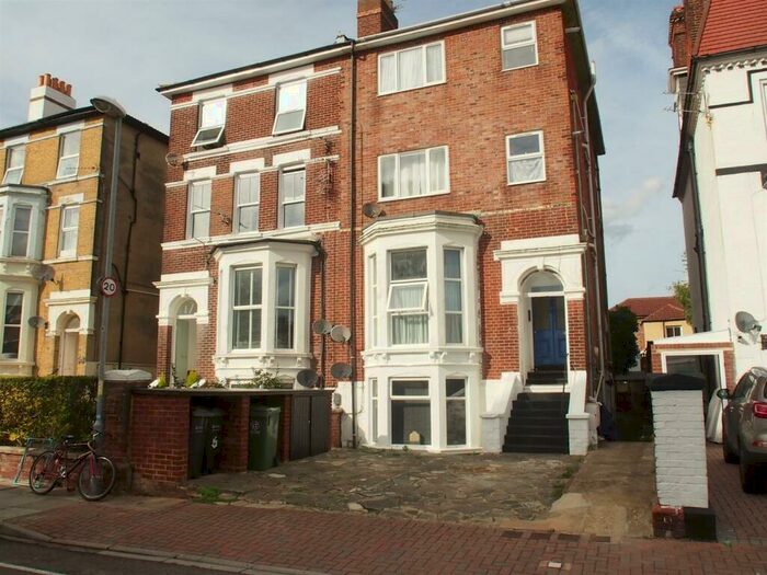 1 Bedroom Flat To Rent In Salisbury Road, Southsea, Portsmouth, PO4