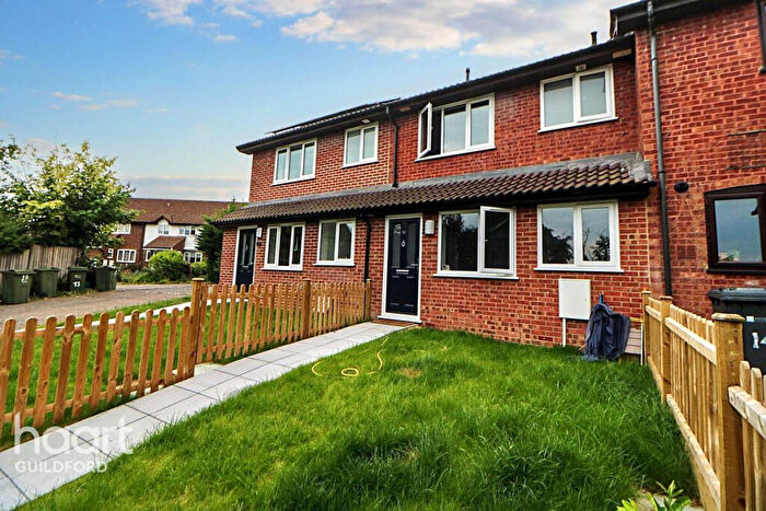 1 Bedroom Terraced House For Sale In Woodger Close, Guildford, GU4