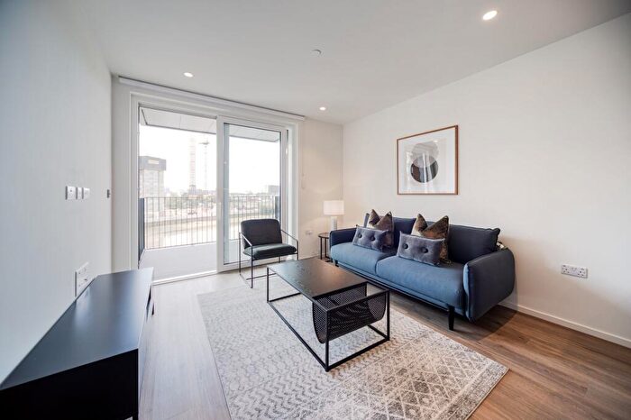 1 Bedroom Apartment To Rent In Hemlock Street, Barnacle House, E14